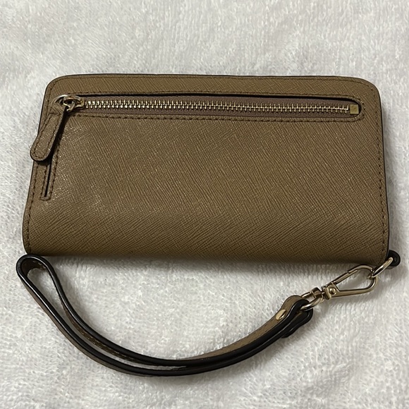 Michael Kors Tan Wallet - Picture 5 of 5